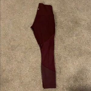 Lululemon leggings (maroon)
